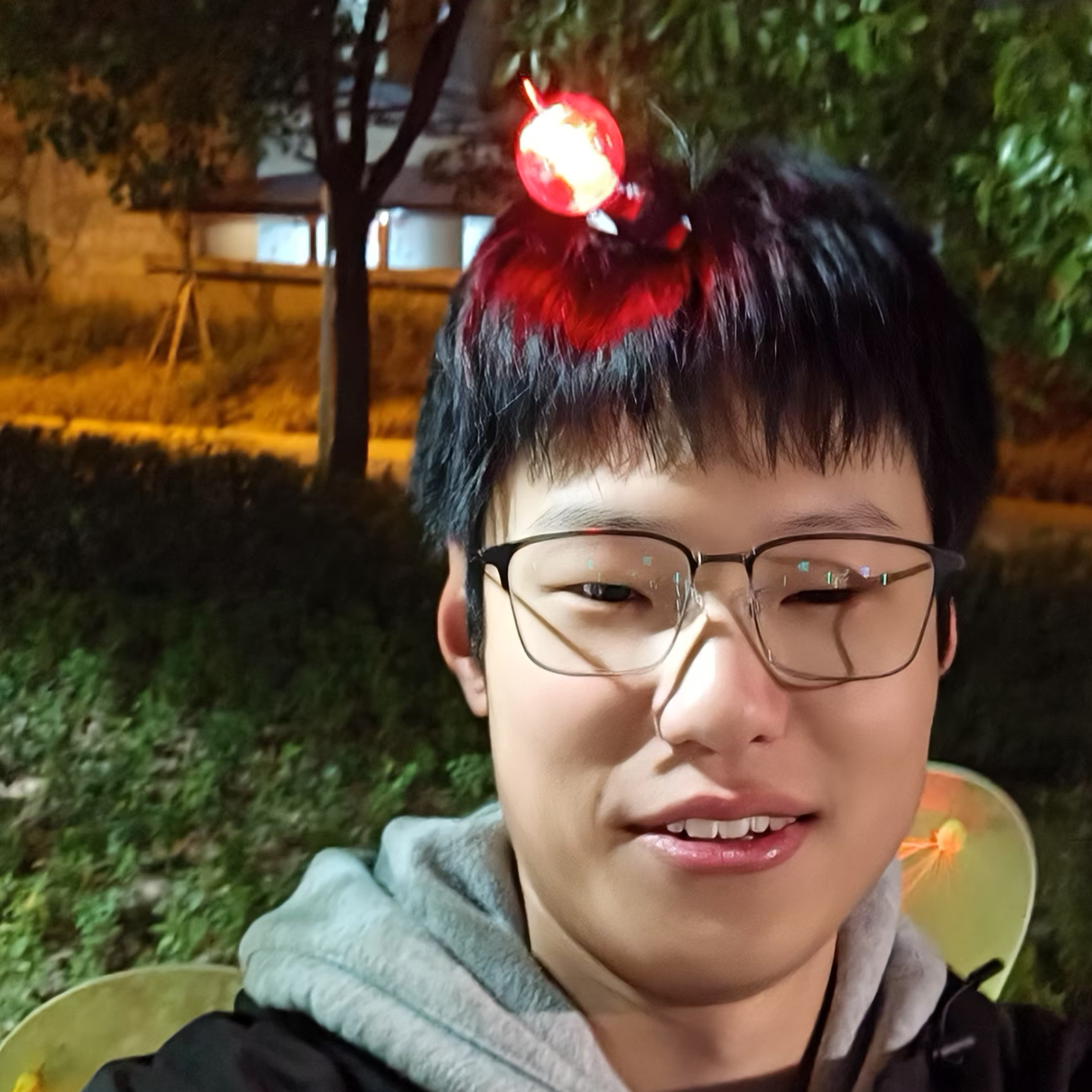 Yiming Zhu